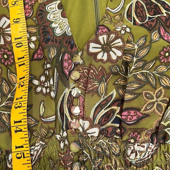 Taylor Smocked Fit & Flare Womens sz 12 Olive Floral Print Flouncy MIDI Dress - Picture 9 of 15